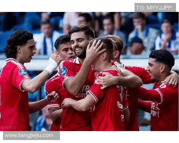 克鲁队迎战维冈竞技展现英甲激烈对抗与精彩瞬间